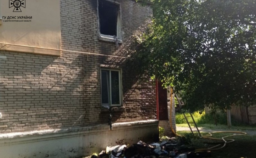 У Вільногірську Кам’янського району під час пожежі у квартирі постраждала жінка