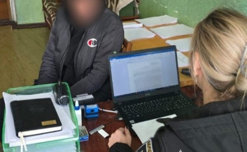 Крадіжка та незаконне заволодіння автомобілем: за скоєння злочинів перед судом постане житель Вільногірська